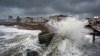 Marea Britanie, afectată de furtuna Deirdre. Vântul bate în rafale de peste 140 de km pe oră