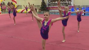 Campionatul de gimnastică estetică la Chişinău: Trei sute de sportive şi-au demonstrat abilităţile