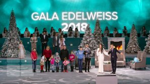 Emoții de nedescris la Gala Edelweiss. Vlad Plahotniuc a oferit în dar o casă unei familii cu trei fetițe, crescute doar de tată (FOTO)