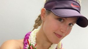 BOUCHARD, IPOSTAZE SEXY. Tenismena canadiană a pozat pe o plajă din Hawaii (GALERIE FOTO)
