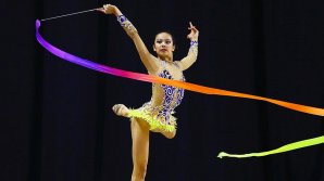 Gimnasta americană Laura Zeng a fost suspendată pentru o perioadă de şase luni