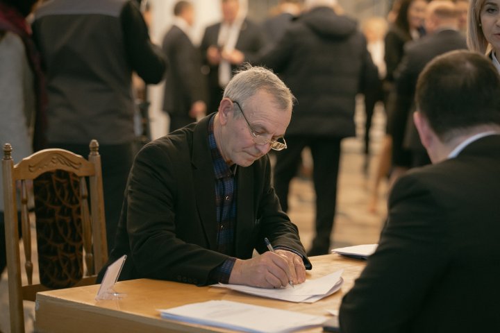 PDM a depus la CEC lista naţională a partidului pentru alegerile parlamentare din februarie 2019 (GALERIE FOTO)