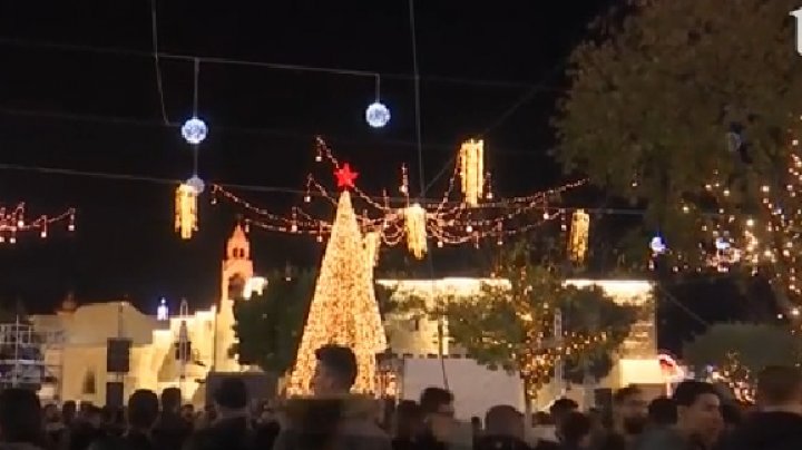 Luminiţele de Crăciun s-au aprins şi în Bethleem, oraşul naşterii Mântuitorului, din Cisiordania