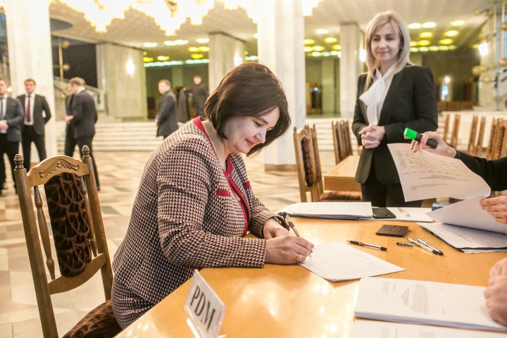 Partidul Democrat din Moldova va fi primul în buletinul de vot pentru alegerile parlamentare din februarie 2019 (GALERIE FOTO)