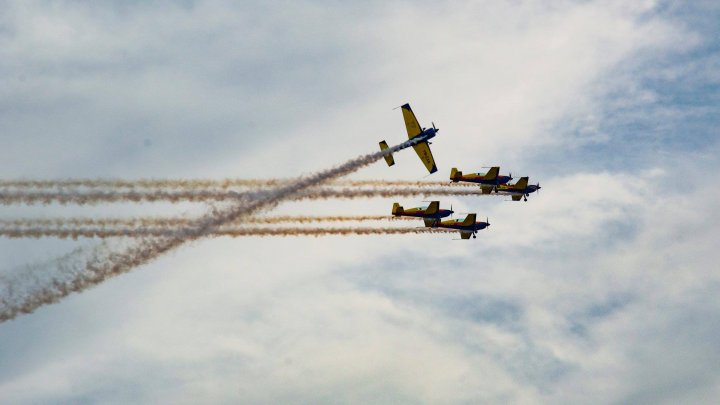 Astăzi este marcată ZIUA INTERNAŢIONALĂ A AVIAŢIEI CIVILE (GALERIE FOTO)