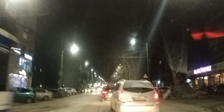 Ce s-a întâmplat pe strada Ion Creangă din Capitală în această seară. Schimbarea i-a bucurat pe locuitori (FOTO)