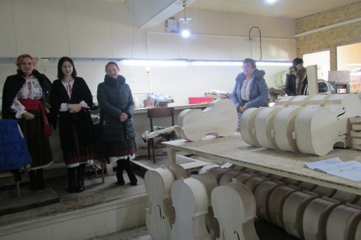 Prima fabrică de producere a instrumentelor muzicale din Moldova A FOST DESCHISĂ 