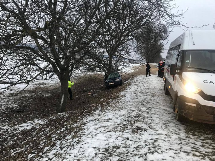 POLEIUL face RAVAGII în ţară: Patru accidente grave, 3 persoane moarte și 4 răniţi, în ultimele 24 de ore (FOTO)