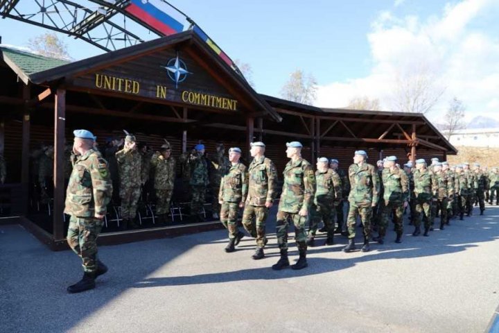 Militarii, din cel de-al zecelea contingent al Armatei Naţionale, şi-au început misiunea în Kosovo (FOTO)