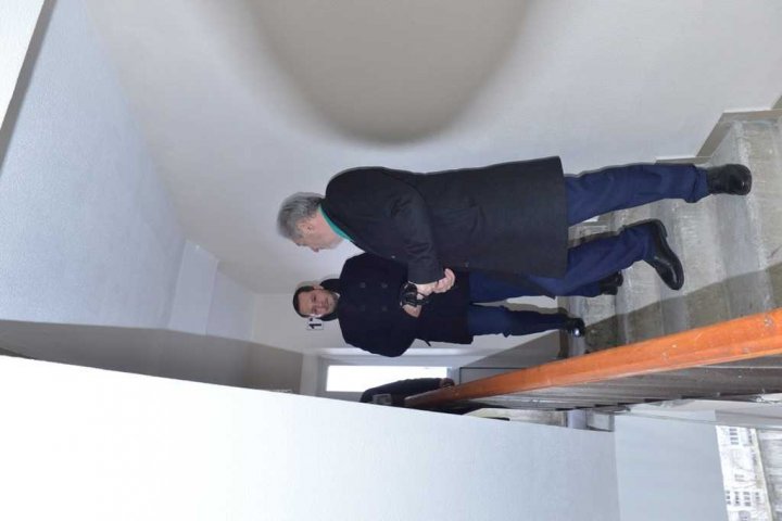 Locatarii din blocul explodat din sectorul Râşcani vor putea reveni curând la casele lor (GALERIE FOTO)