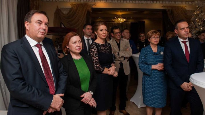 Pavel Filip, la întrevederea cu preşedintele Asociaţiei Investitorilor Străine: Indicatorii economici sunt în creștere, iar Executivul are posibilitate să facă investiții sociale