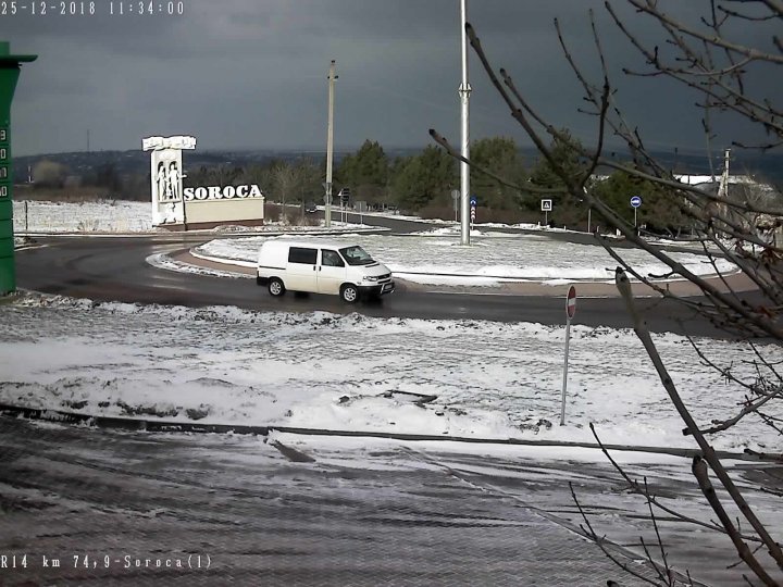 MEI: Se circulă în condiţii de iarnă. Care este starea drumurilor naţionale (FOTO)