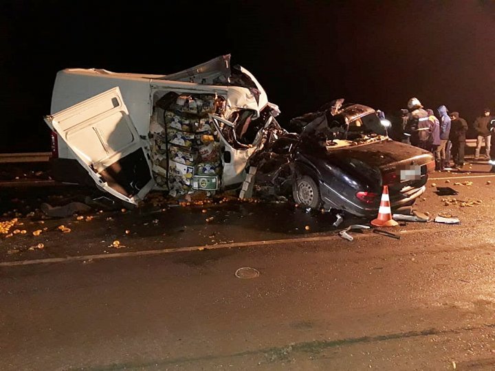 ACCIDENT TERIBIL în Krasnodar. Şase morţi după ce maşinile în care se aflau s-au ciocnit frontal