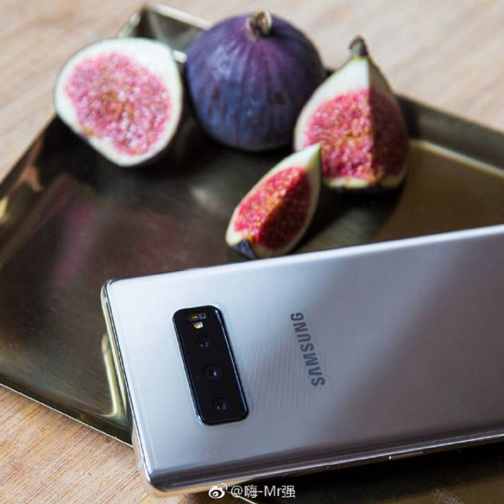 Galaxy S10 apare în noi imagini de prezentare (FOTO)