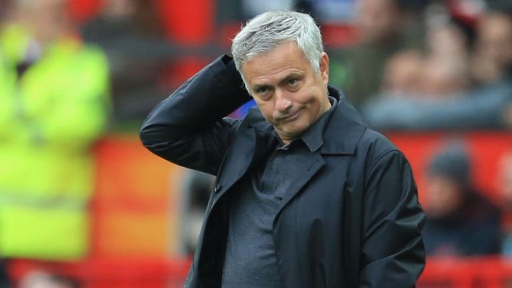 Jose Mourinho a fost dat afară de Manchester United