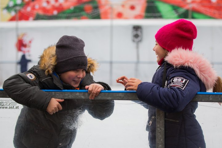 Târgul de Crăciun și-a deschis porțile pentru aproape 1.000 de copii, inclusiv din regiunea transnistreană (FOTO)