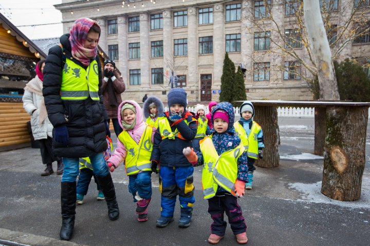 Târgul de Crăciun și-a deschis porțile pentru aproape 1.000 de copii, inclusiv din regiunea transnistreană (FOTO)