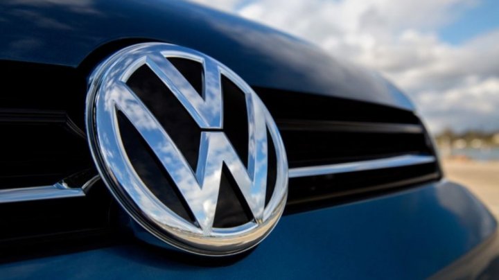 Anunţ neaşteptat! Volkswagen renunţă în totalitate la fabricarea maşinilor cu combustie internă