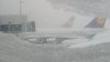 VREME REA ÎN EUROPA: Aeroportul din Munchen, afectat de ninsori. 120 de curse au fost anulate 