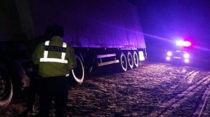 NOAPTE GREA pe drumurile din ţară: 111 accidente rutiere, soldate cu ȘAPTE răniți (FOTO/VIDEO)