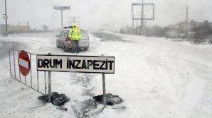 Trafic rutier, blocat în țara vecină. Lista DRUMURILOR ÎNCHISE