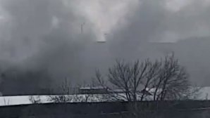 INCENDIU PUTERNIC la Poşta Veche. Un service auto, cuprins de flăcări. Angajaţii, speriaţi de moarte (VIDEO/FOTO)