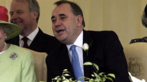 Fostul Prim-ministru scoţian acuzat de viol, a fost ARESTAT ŞI AUDIAT la Edinburgh