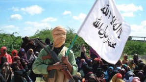 Explozii şi schimburi de focuri. 15 persoane au murit după un atac terorist în Kenya