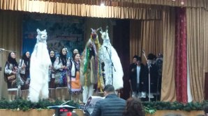 Ajunul Sfântului Vasile: La Ialoveni, cete de urători au vestit sosirea Anului Nou pe stil vechi 