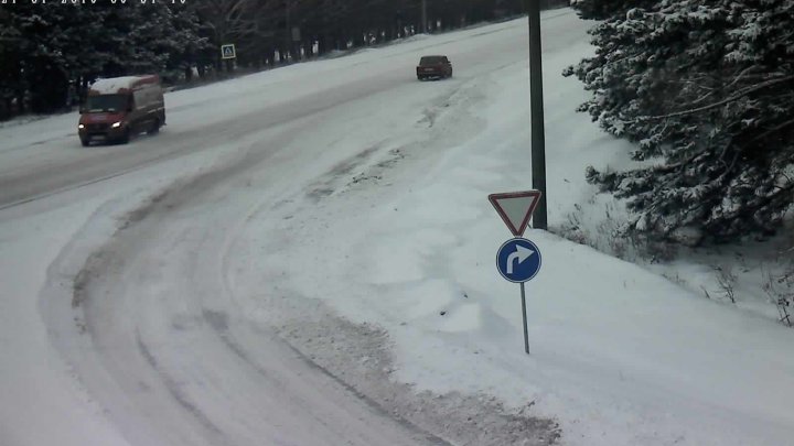 ATENŢIE ŞOFERI! Cum se circulă pe drumurile naţionale din ţară (GALERIE FOTO)