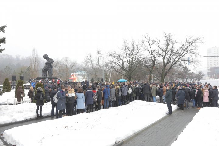 Victimele Holocaustului, comemorate în cadrul unui miting-recviem (FOTO)