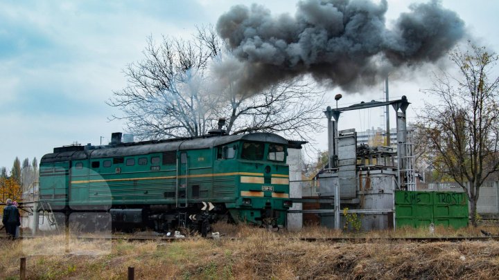 Acident feroviar tragic la Fălești. O femeie a murit la spital, după ce a fost lovită de un tren marfar 