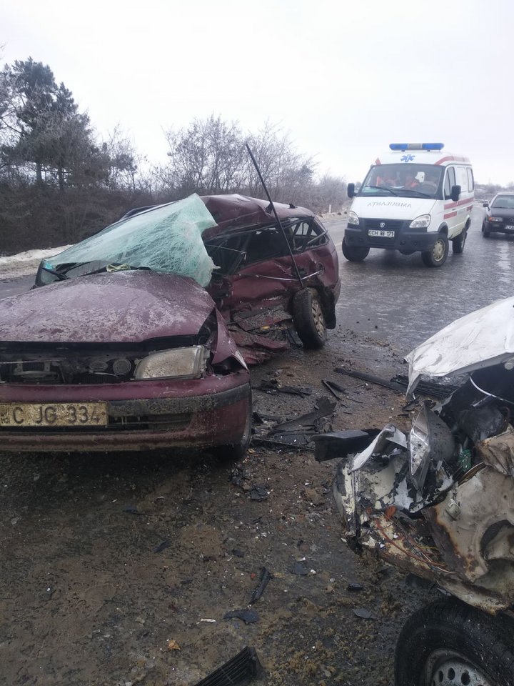 ACCIDENT TERIBIL în Cantemir. O persoană A MURIT pe loc, iar alta a ajuns la spital (VIDEO)