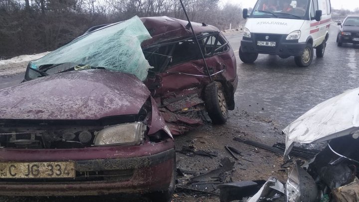 ACCIDENT TERIBIL în Cantemir. O persoană A MURIT pe loc, iar alta a ajuns la spital (VIDEO)