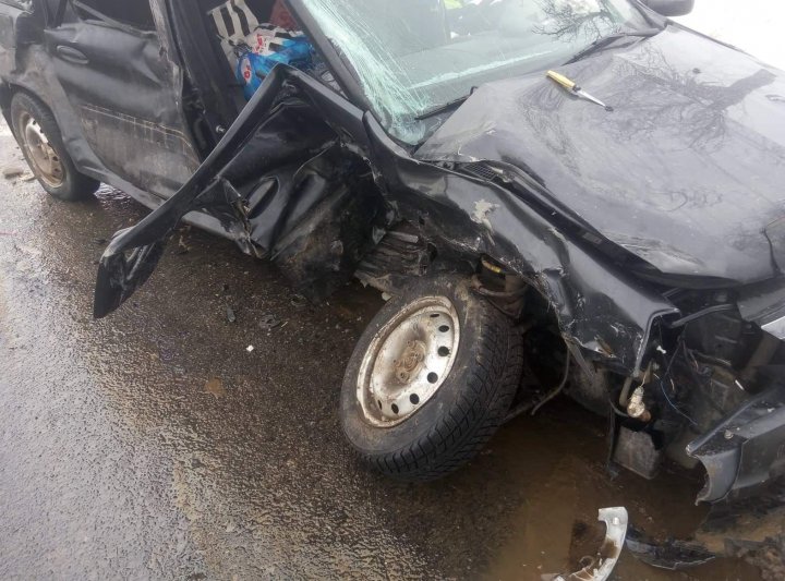 ACCIDENT FATAL în satul Bardar. Două persoane au MURIT, printre care un bebeluș (IMAGINI CU PUTERNIC IMPACT EMOŢIONAL)