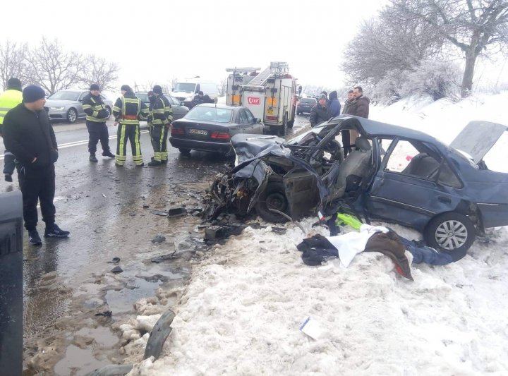 ACCIDENT FATAL în satul Bardar. Două persoane au MURIT, printre care un bebeluș (IMAGINI CU PUTERNIC IMPACT EMOŢIONAL)