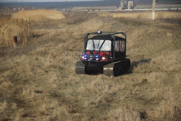 Cum arată șenilatele IGSU cu care pompierii au intervenit pe drumurile impracticabele din țară (FOTOREPORT)