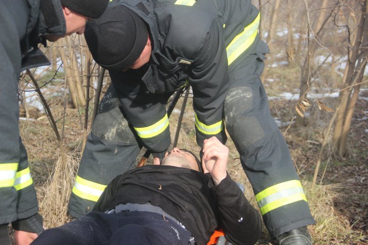 Cum arată șenilatele IGSU cu care pompierii au intervenit pe drumurile impracticabele din țară (FOTOREPORT)