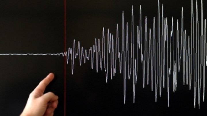 Bilanţul în urma seismului violent cu magnitudinea 7,3 din Indonezia a crescut la 5 morţi