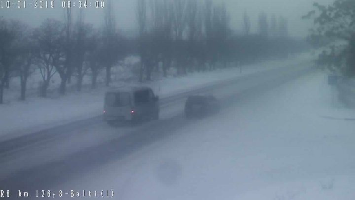 NINGE în mai multe localități din țară. Cum se circulă pe drumurile naționale (FOTO)