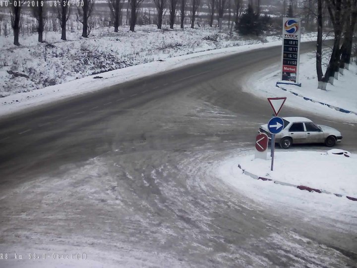 NINGE în mai multe localități din țară. Cum se circulă pe drumurile naționale (FOTO)