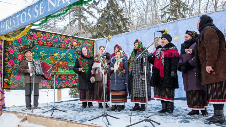 Festivalul colindelor la Manastirea Tiganesti (FOTOREPORT)