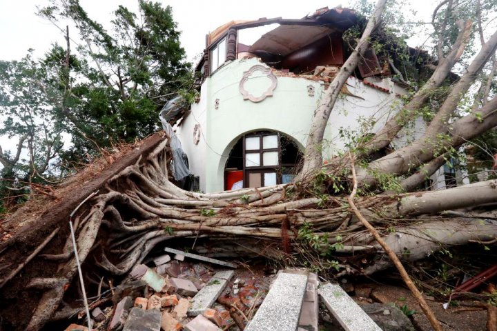 Tornadă ucigașă în Cuba: Cel puţin 4 morţi şi 195 de răniţi