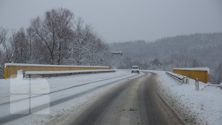 MĂSURI DE URGENŢĂ din cauza URGIEI ALBE. Zăpada şi viscolul s-au dezlănţuit în Moldova. Cum se circulă pe drumurile din țară