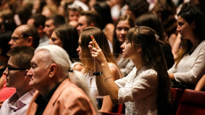 New York University le cere studenţilor săi din Europa să se întoarcă acasă