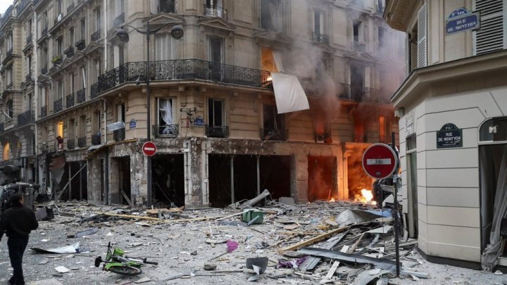 EXPLOZIE PUTERNICĂ în Paris. Parterul unei clădiri, spulberat. Sunt morţi şi răniţi (IMAGINI CA DUPĂ RĂZBOI)