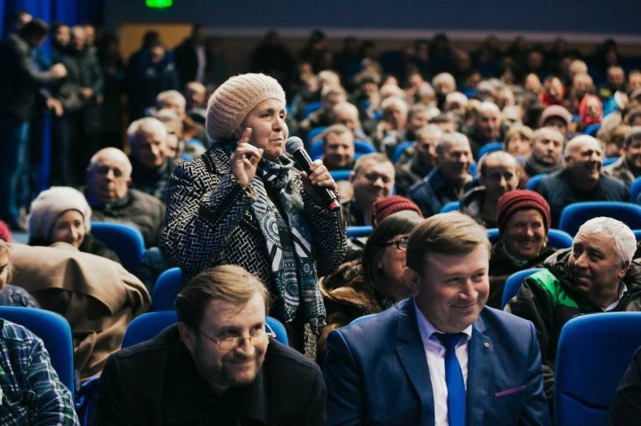 Caravana PDM, condusă de Vlad Plahotniuc, a ajuns la Nisporeni. Oamenii au apreciat faptele guvernării democrate (FOTO)