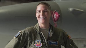 Prima femeie, care a condus Viper Demo Team, DEMISĂ după doar două săptămâni de activitate