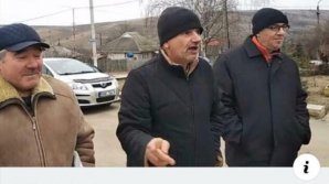 Presa din trustul Platon-Țopa folosește pușcăriașii drept "filosofi" în campania electorală