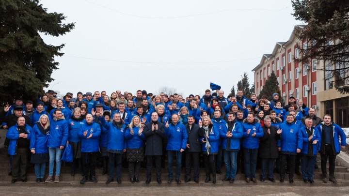 PDM, mai aproape de oameni. Familiile vor beneficia deja din următoarele luni de alocația lunară de 200 de lei pentru fiecare copil cu vârsta de până la 18 ani (FOTO/VIDEO)